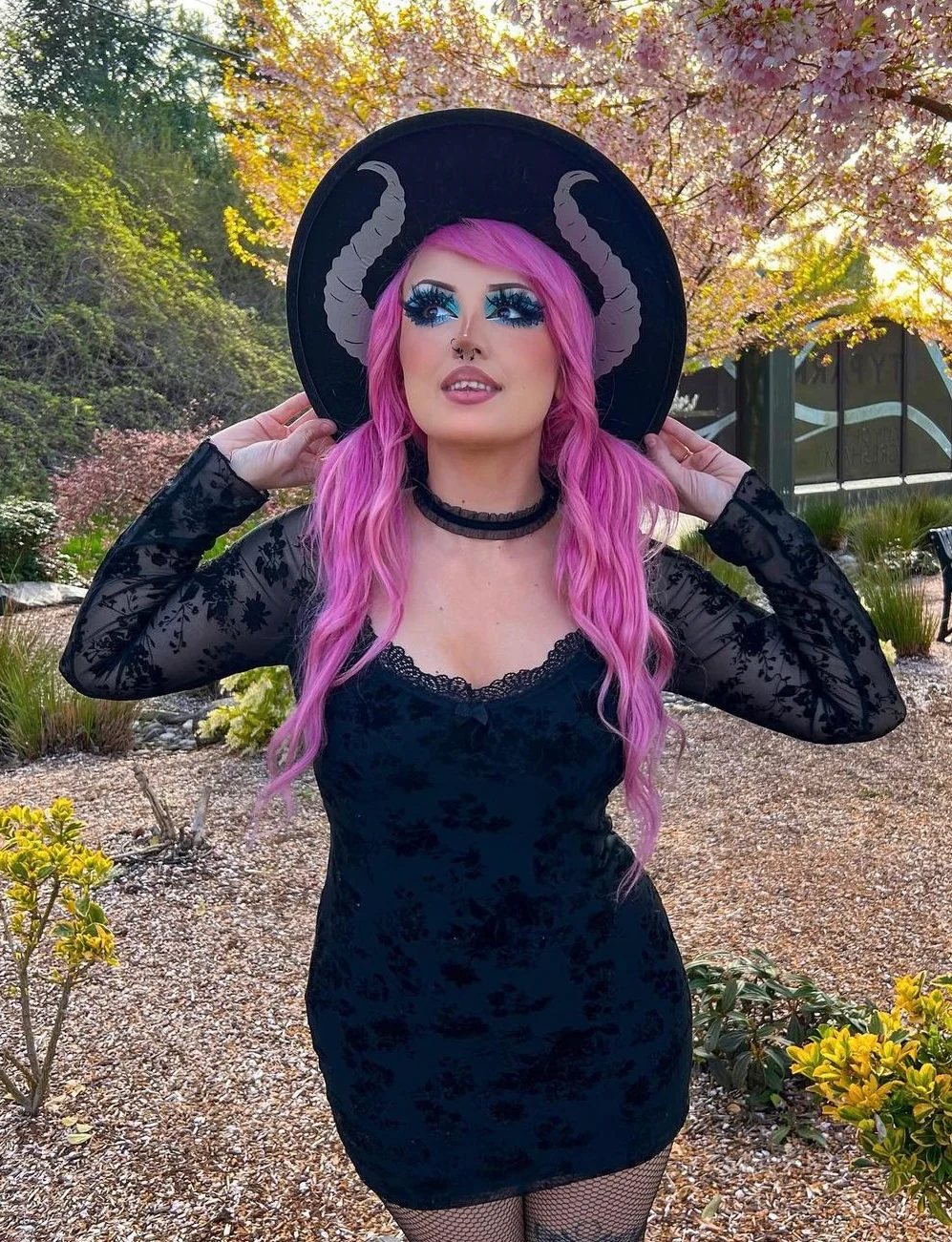 Vegan Felt Wide Brim Hat - XL Brim - "Villain Horns" - Image 2